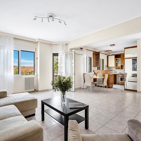 Fabulous Central Apartment Close To The Sea! Халкида Экстерьер фото