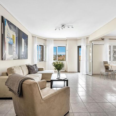 Fabulous Central Apartment Close To The Sea! Халкида Экстерьер фото