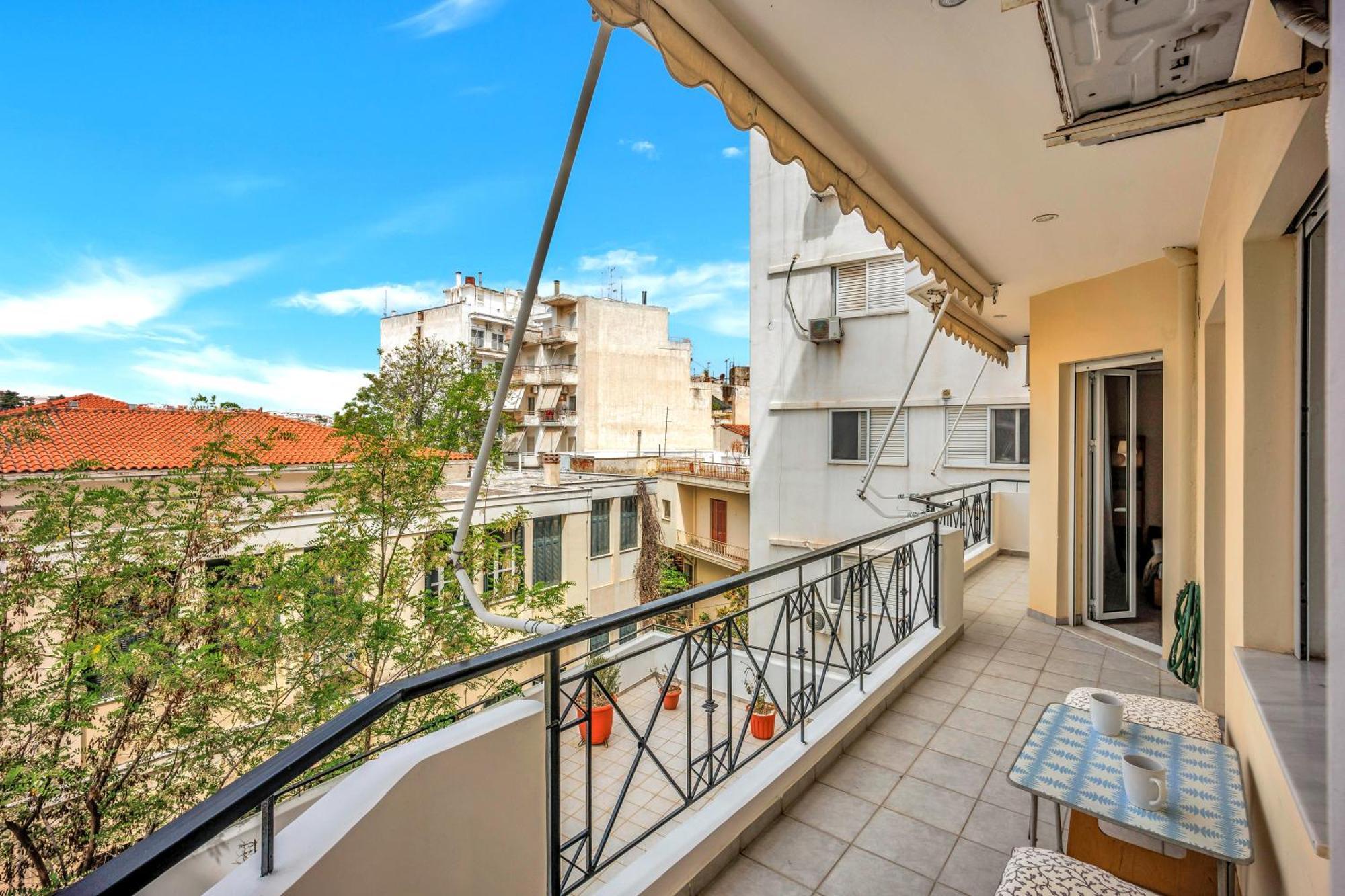 Fabulous Central Apartment Close To The Sea! Халкида Экстерьер фото